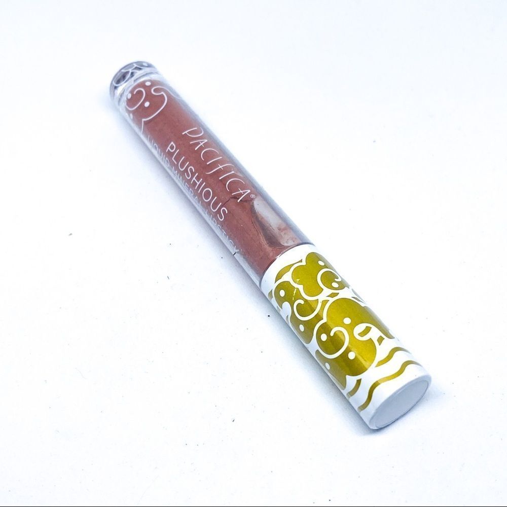 Pacifica Plushious Liquid Mineral LipStick